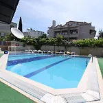 Apart Otel Kamelya 3*