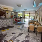 Kamelya 3* مرمريس