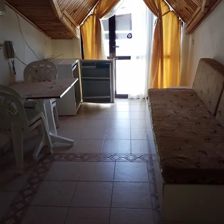 Apart Otel Kamelya 3*