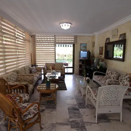 Apart Otel Kamelya 3*