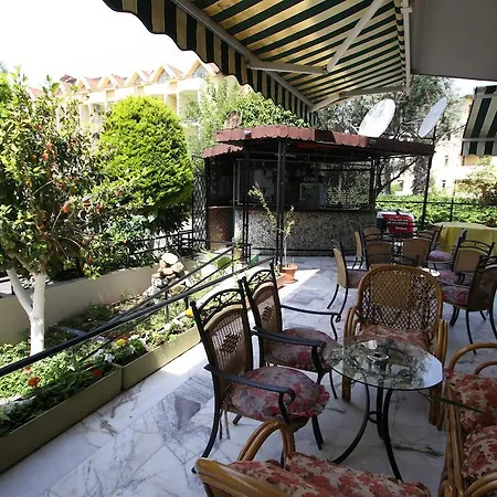 Apart Otel Kamelya 3*