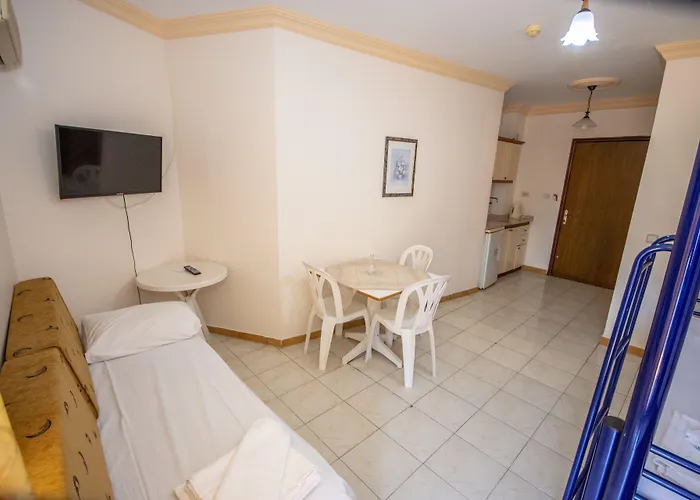 Aparthotel Kamelya