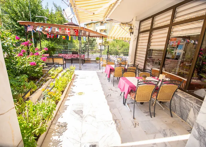 Aparthotel Kamelya 3*