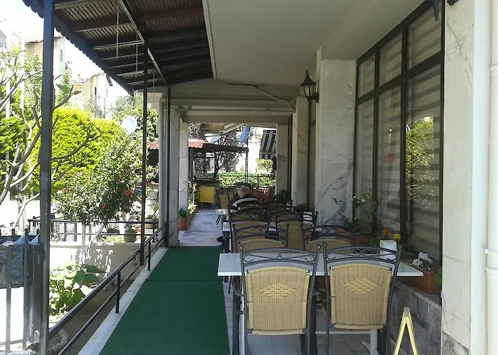 Kamelya Aparthotel 3*